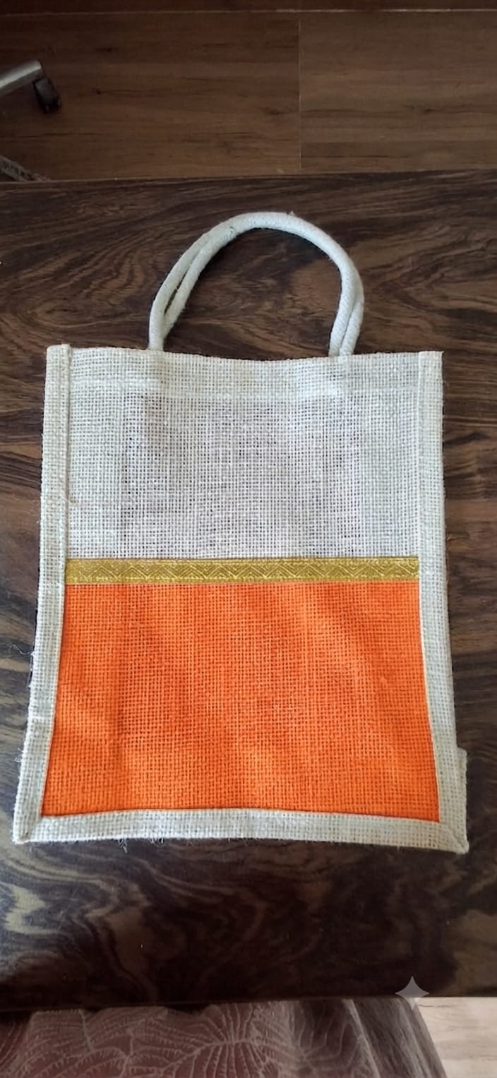 Small Jute Bag with simple Lace - Image 5